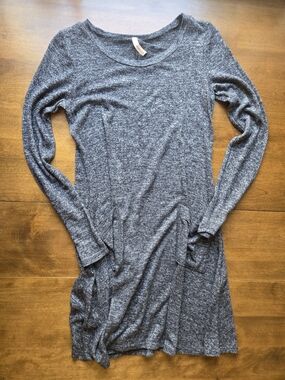 Gilli Heathered Gray Long-Sleeve Pocket Dress SMALL